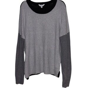Time and Tru Women's Two tone Sweater, P2P:25”, L:30”, NWOT